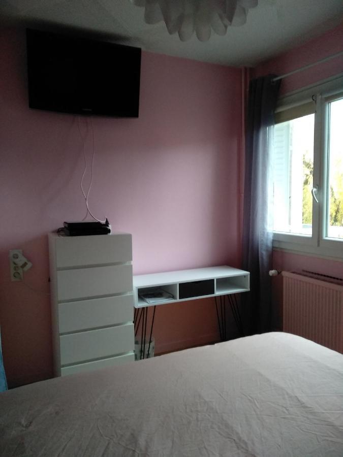 Chambre D'Hote A 15 Minutes De La Gare Dans Appartement Annecy Exterior photo
